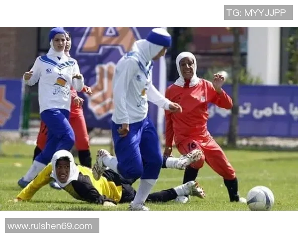 傻子足球明星们的奇葩人生与赛场背后的幽默故事 傻子足球明星们的奇葩人生与赛场背后的幽默故事