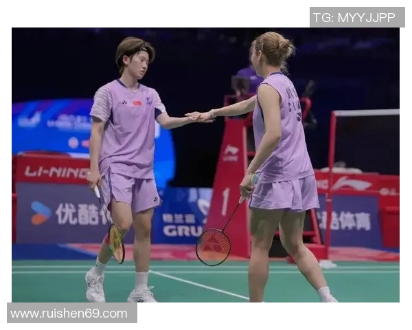 广州羽毛球队与成都羽毛球队赛后复盘团队协作的精彩瞬间与经验分享 广州羽毛球队与成都羽毛球队赛后复盘团队协作的精彩瞬间与经验分享