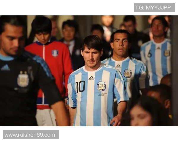 知名足球明星的妻子们美丽风采大揭秘精彩照片欣赏 知名足球明星的妻子们美丽风采大揭秘精彩照片欣赏